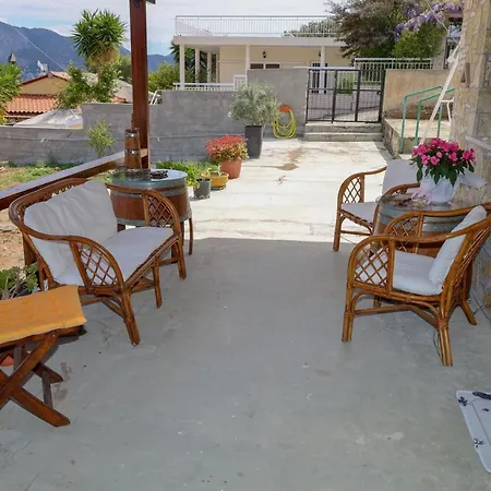 Golden Moon Guest House Aiandion Exterior photo